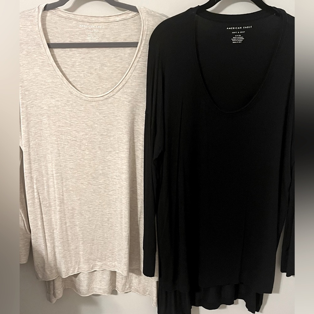 Bundle of 2 American Eagle tunic long sleeve tee’s size S.